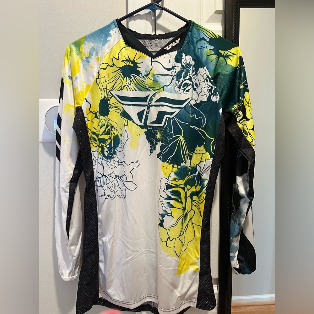 Fly Racing Kinetic Jersey size small